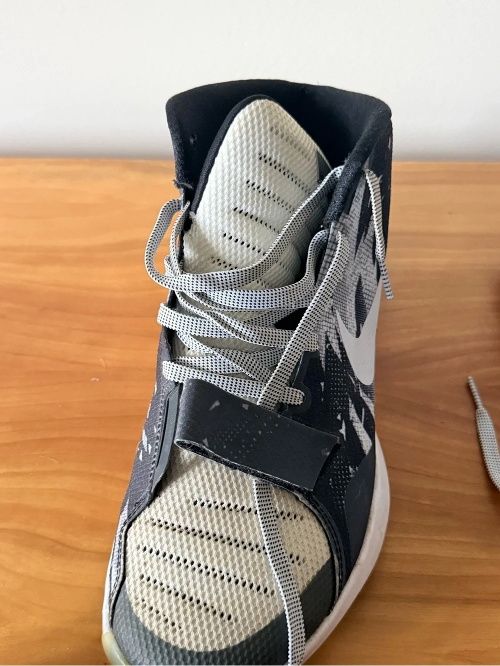 Nike Black and Cream Men's Training Sneakers